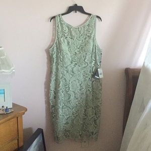 Mint green lace Adriana papell dress- never worn